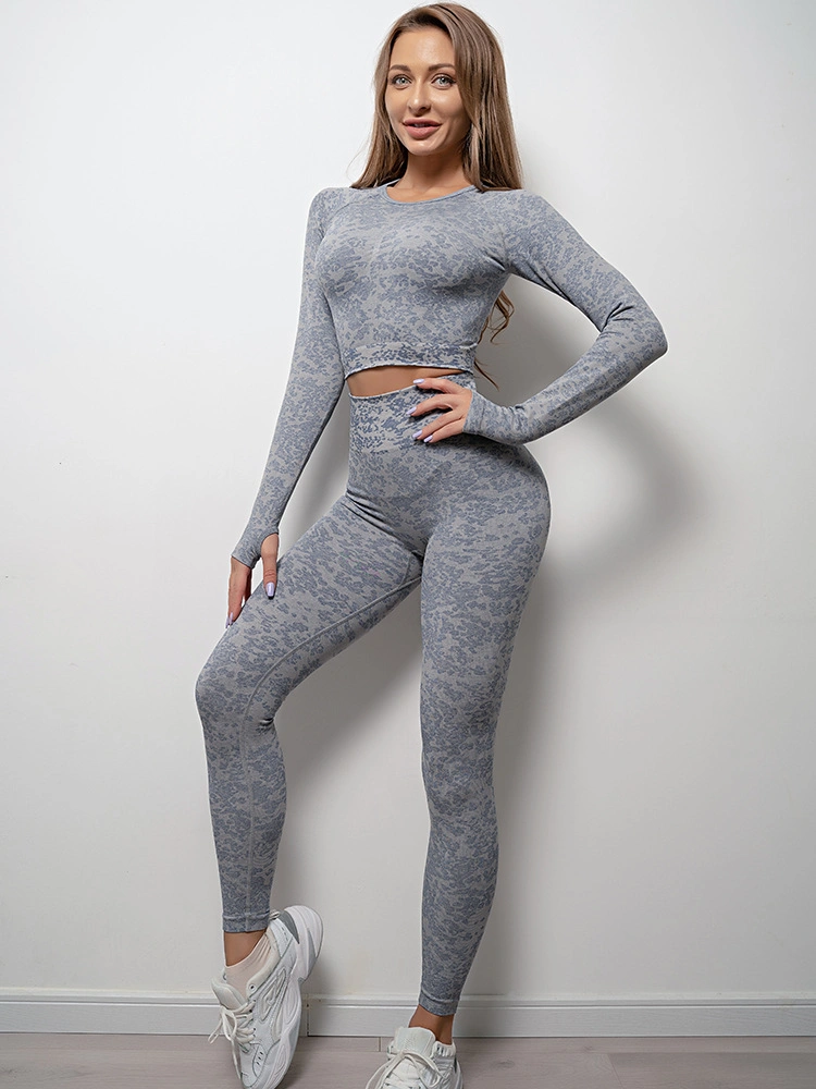 Long Sleeve Two Pieces Clothes Yoga Women Workout Suit High Waist and Sexy Butt Leggings Sweat Yoga Wear Set